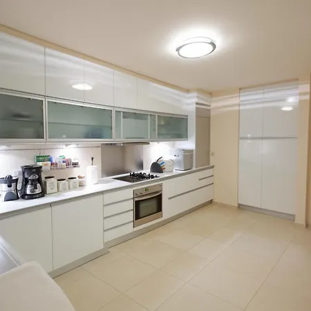 Alpha Luxury - Private Pool & Vip Services Platanias (Thessaly)