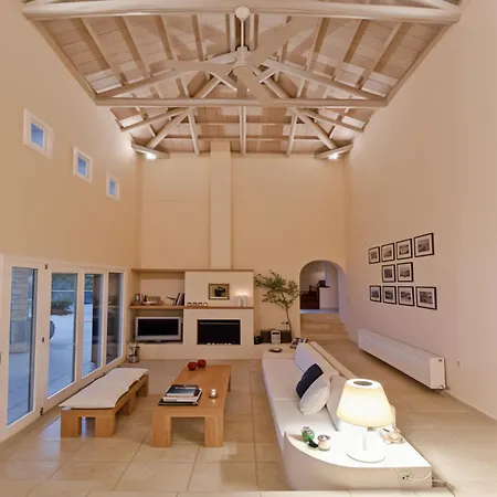 Alpha Luxury - Private Pool & Vip Services * Platanias (Thessaly)