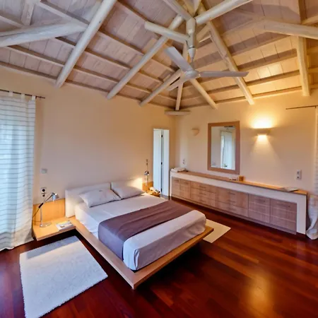 Vilă Alpha Luxury - Private Pool & Vip Services