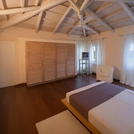 Vilă Alpha Luxury - Private Pool & Vip Services