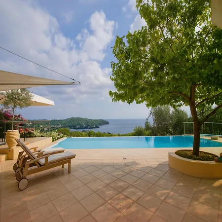 Alpha Luxury - Private Pool & Vip Services * Platanias (Thessaly)