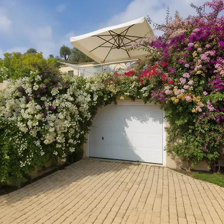 Alpha Luxury - Private Pool & Vip Services Platanias (Thessaly)